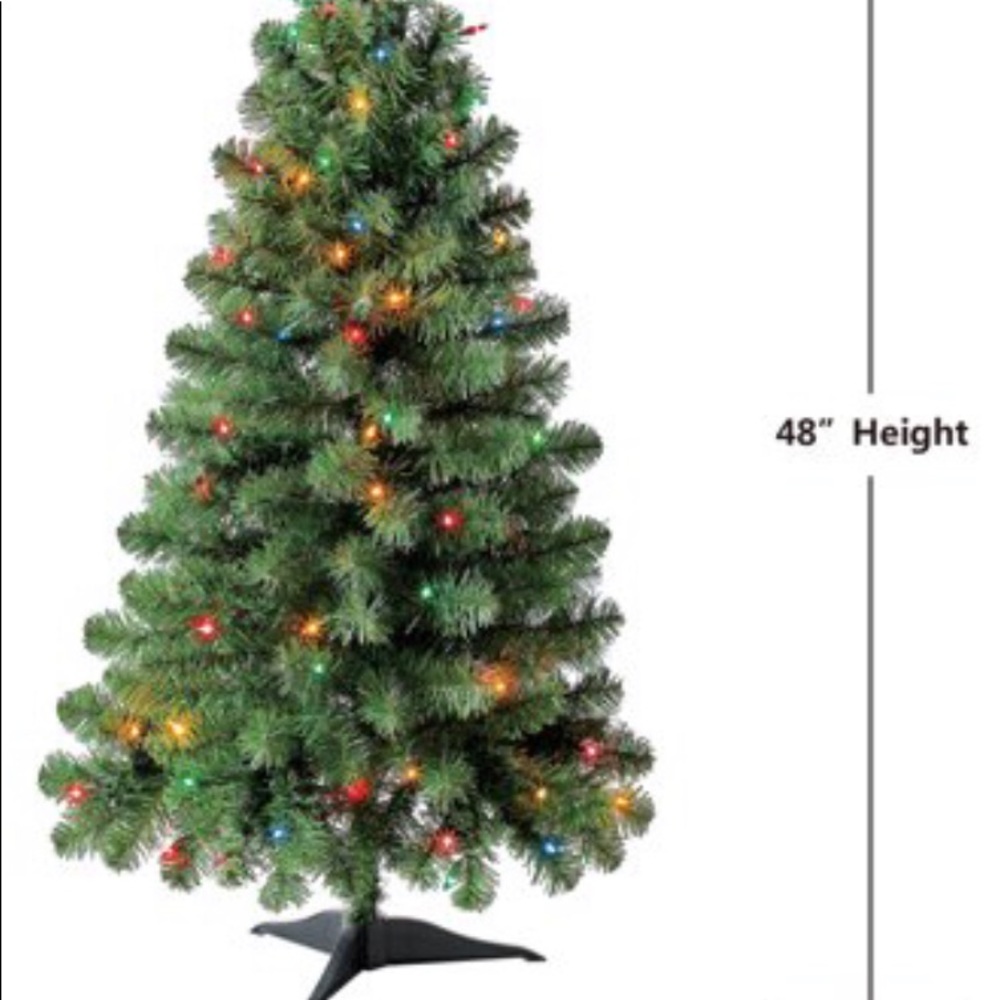 The Holiday Time 4' Pre-Lit Indiana Spruce